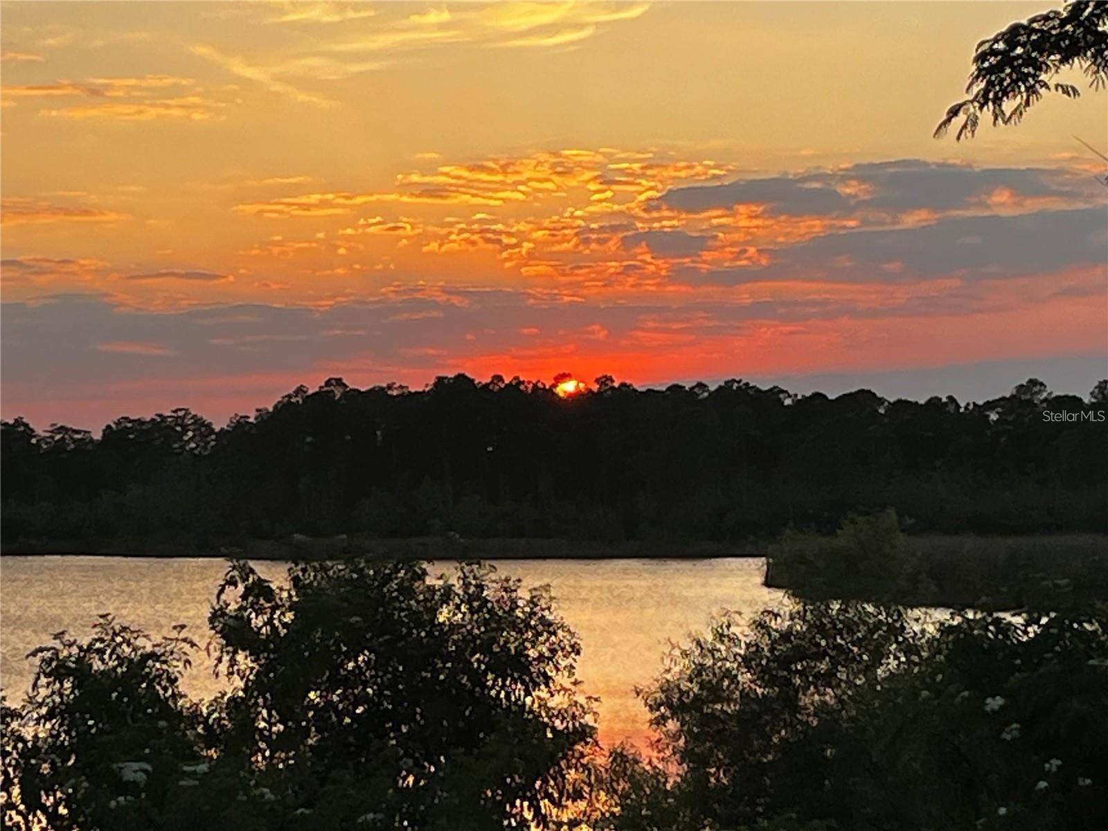 Image 22 of 24 For 8370 Lookout Point Dr.