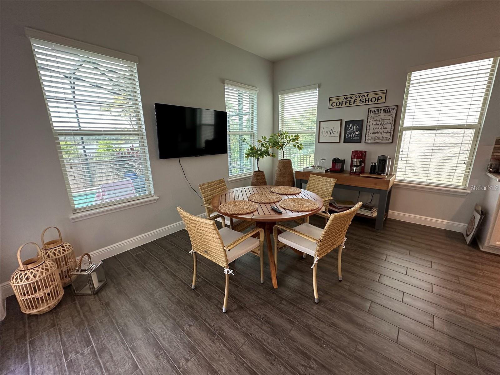 Image 9 of 24 For 8370 Lookout Point Dr.