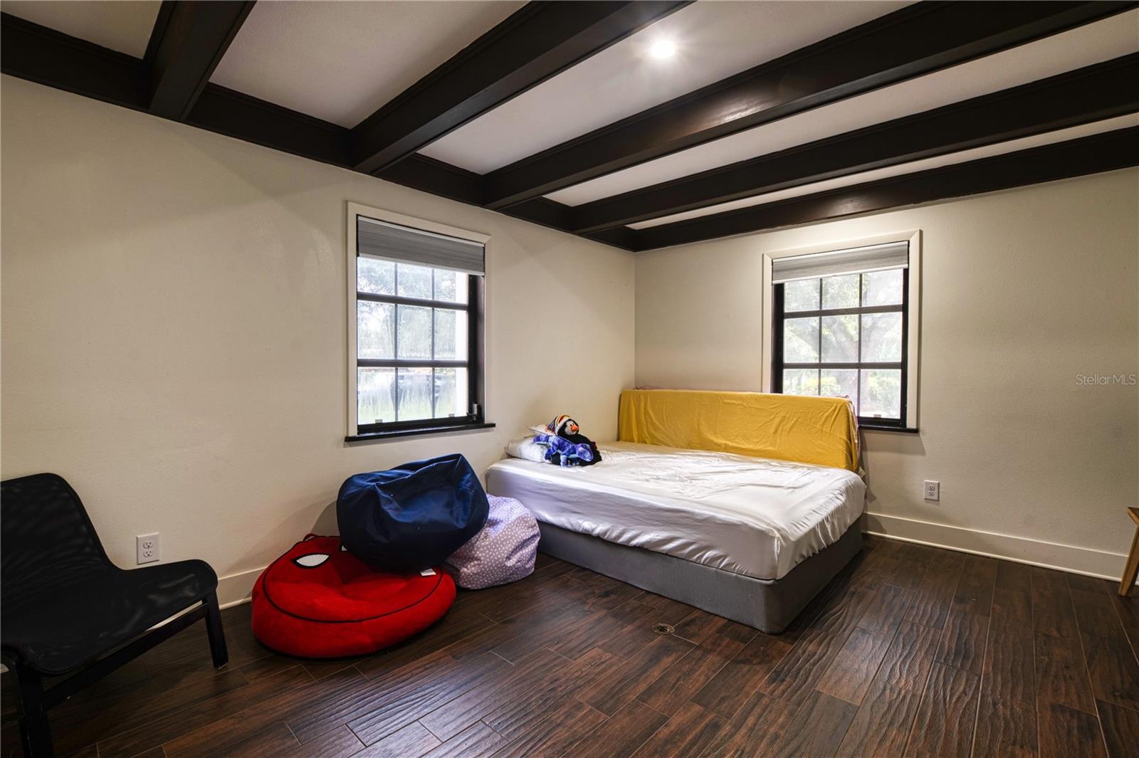 Image 16 of 23 For 1809 Pepperidge Drive