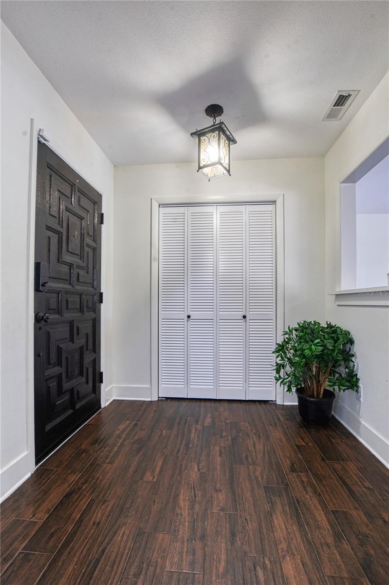 Image 3 of 23 For 1809 Pepperidge Drive