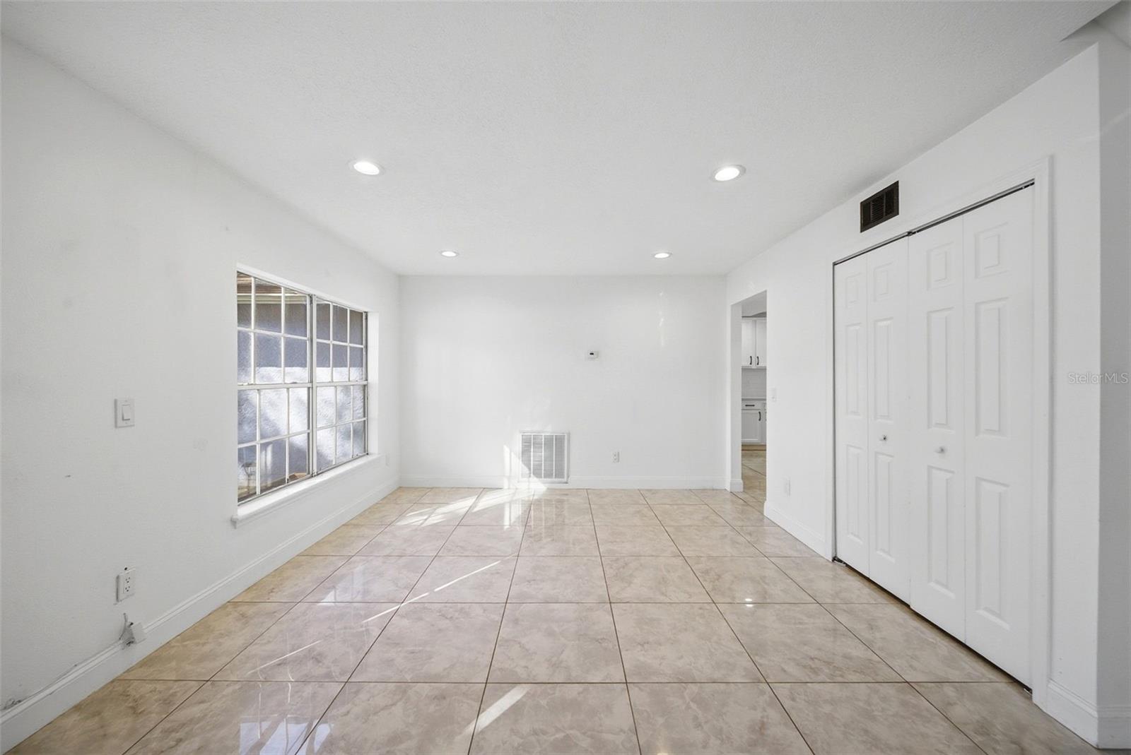 Image 10 of 49 For 1201 Majestic Palm Court