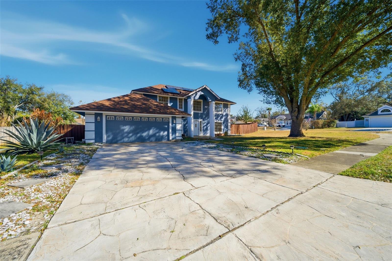 Image 5 of 49 For 1201 Majestic Palm Court