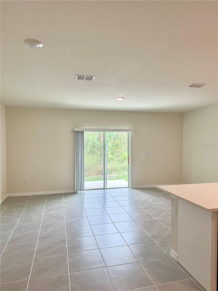 Image 2 of 14 For 2925 Canary Avenue