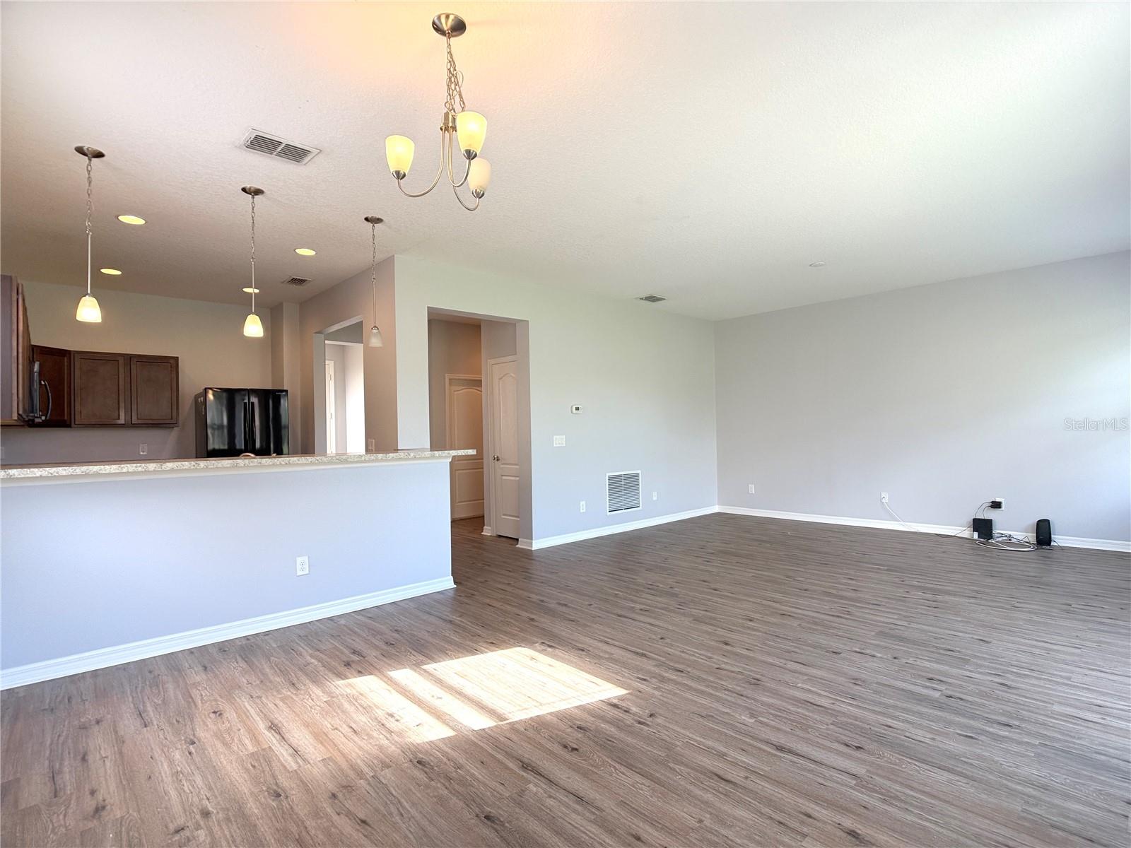 Image 2 of 48 For 1282 Clove Dr