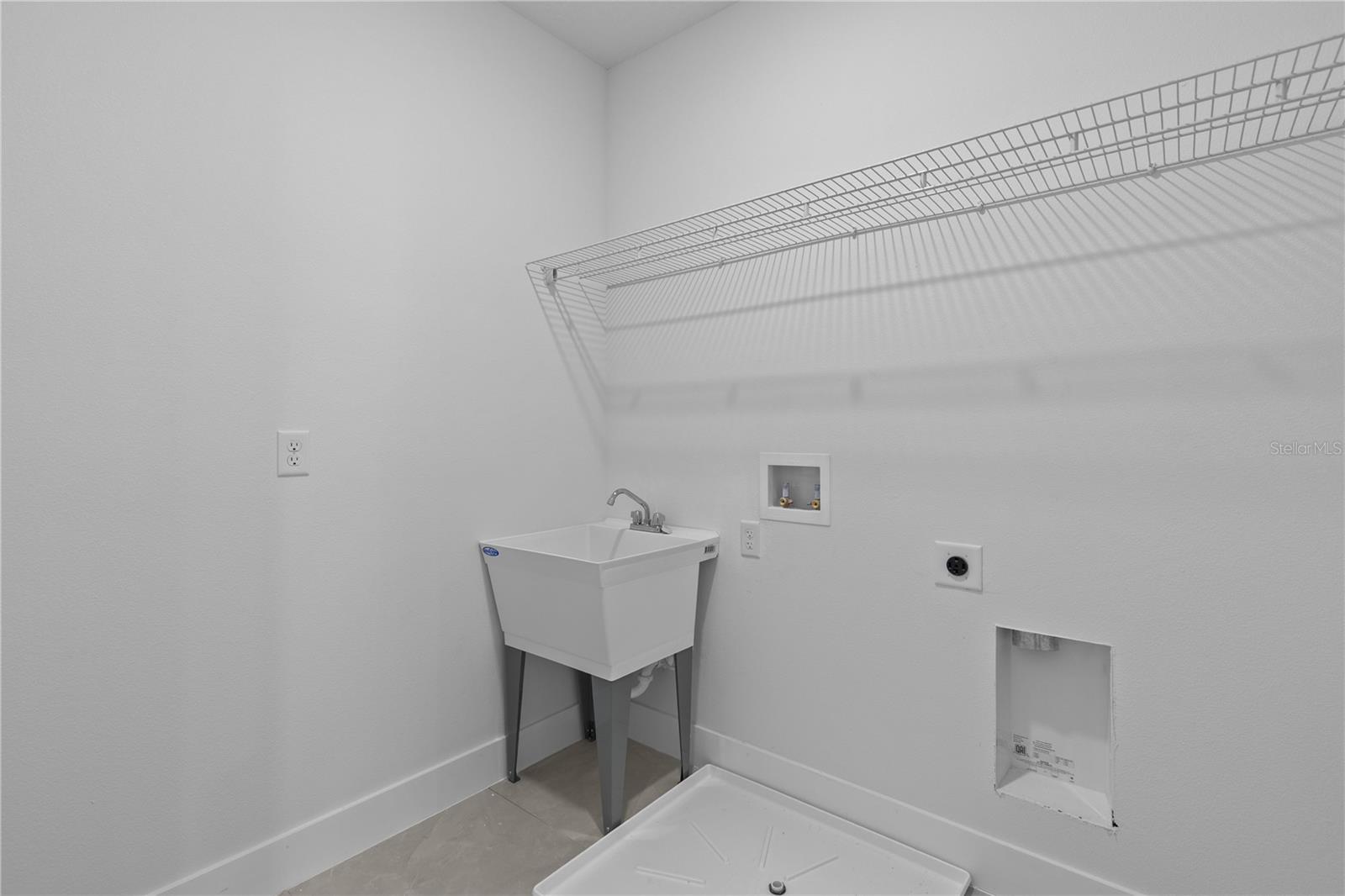 Image 12 of 13 For 1746 Flores Court