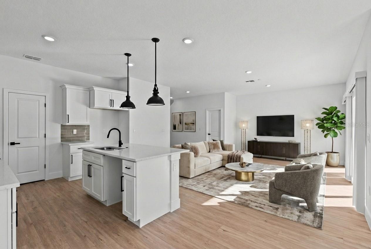 Image 4 of 13 For 1746 Flores Court