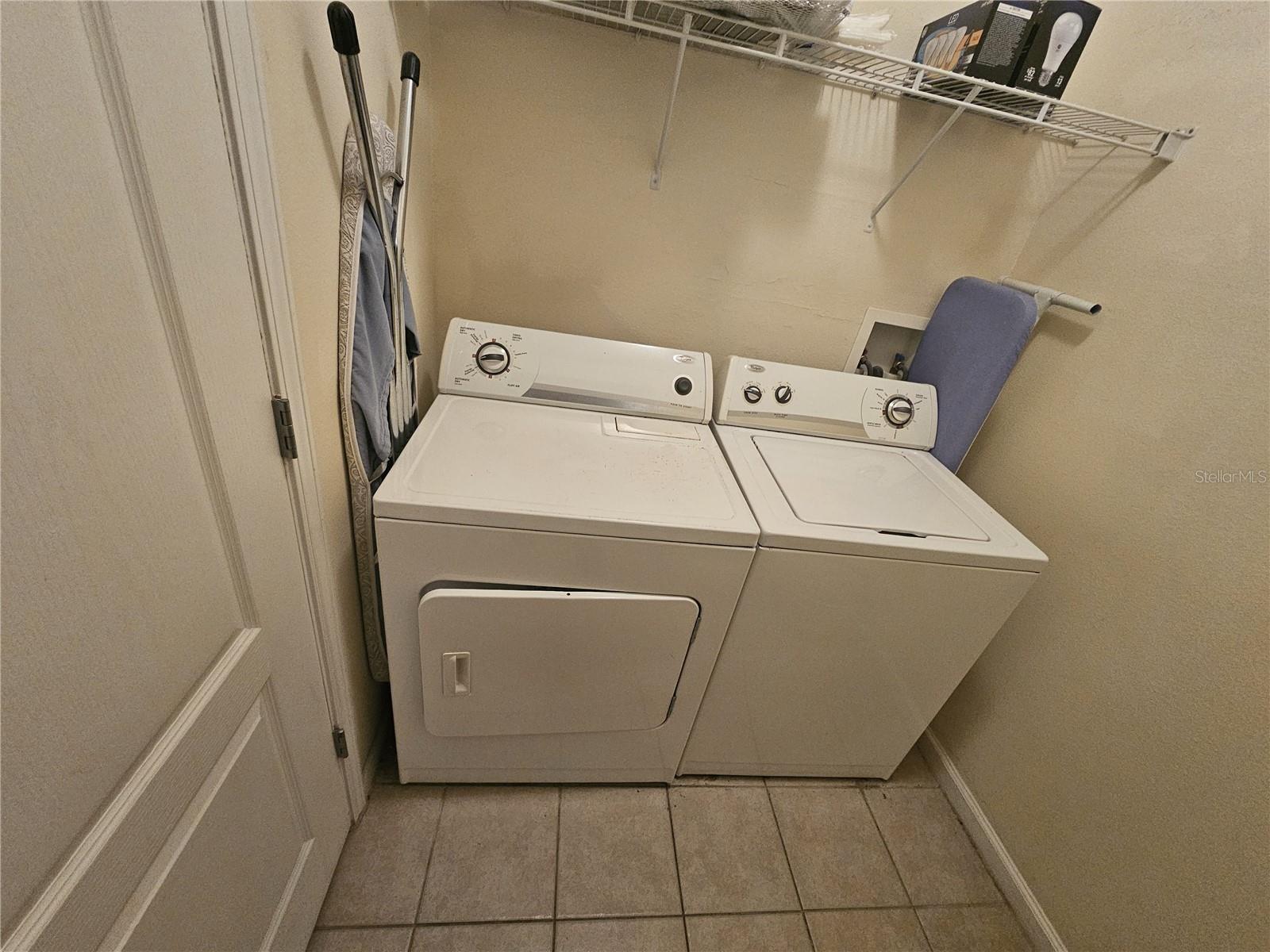 Image 11 of 13 For 5255 Cane Island Loop 204