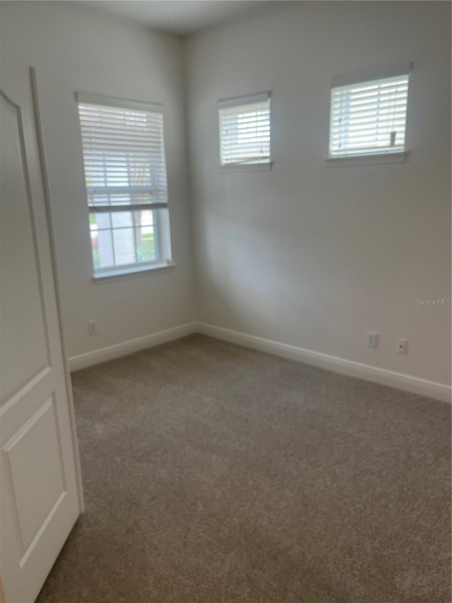 Image 6 of 18 For 228 Westyn Bay Boulevard