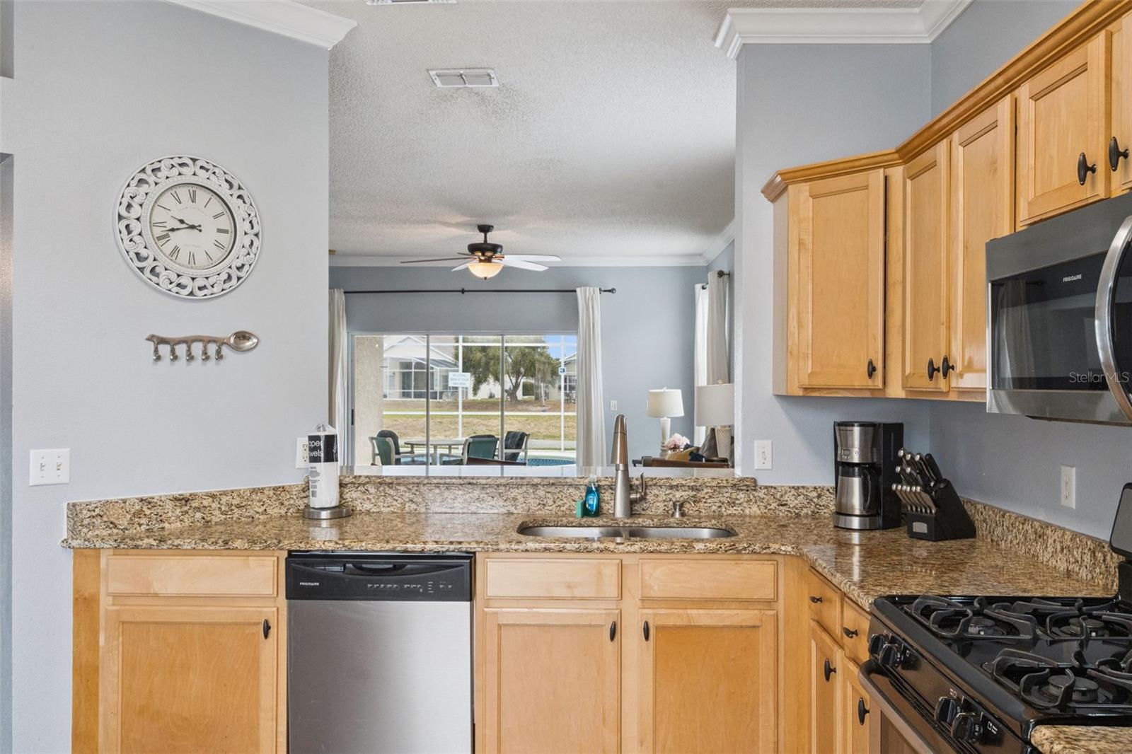 Image 10 of 59 For 540 Jaybee Avenue