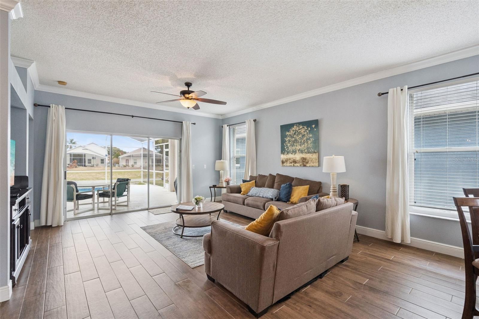 Image 18 of 59 For 540 Jaybee Avenue