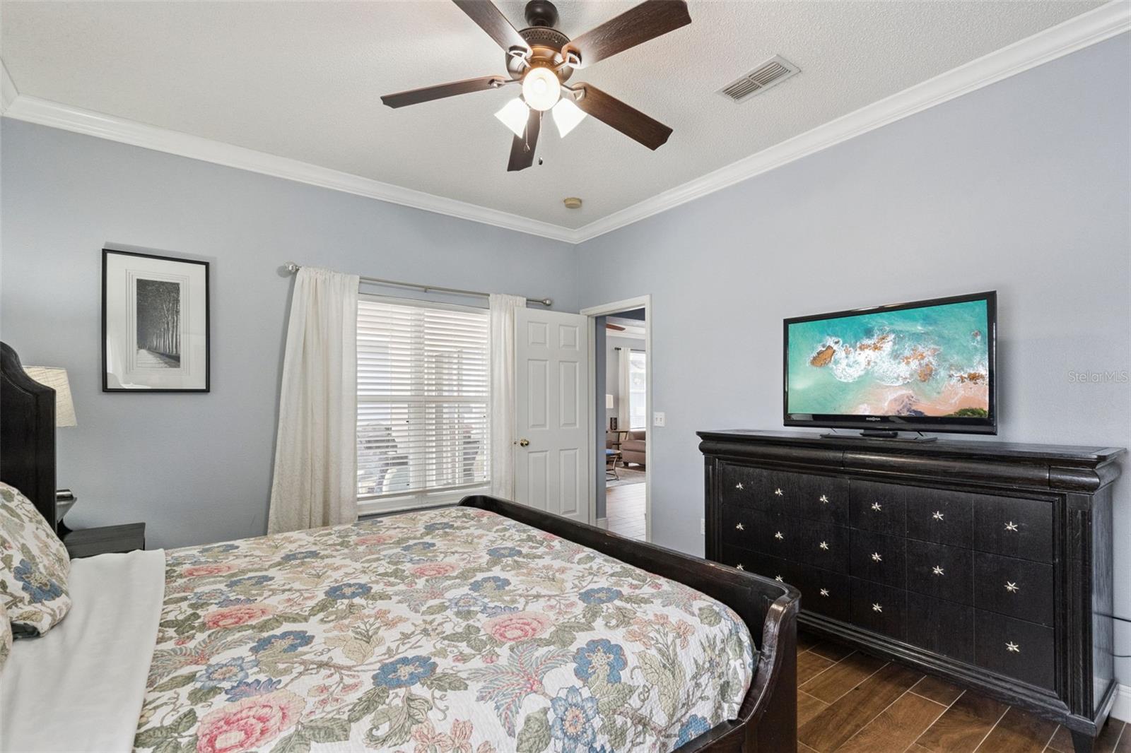 Image 26 of 59 For 540 Jaybee Avenue