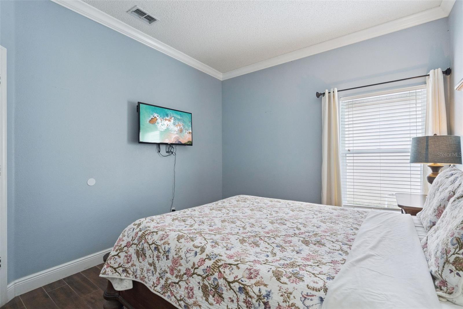 Image 29 of 59 For 540 Jaybee Avenue