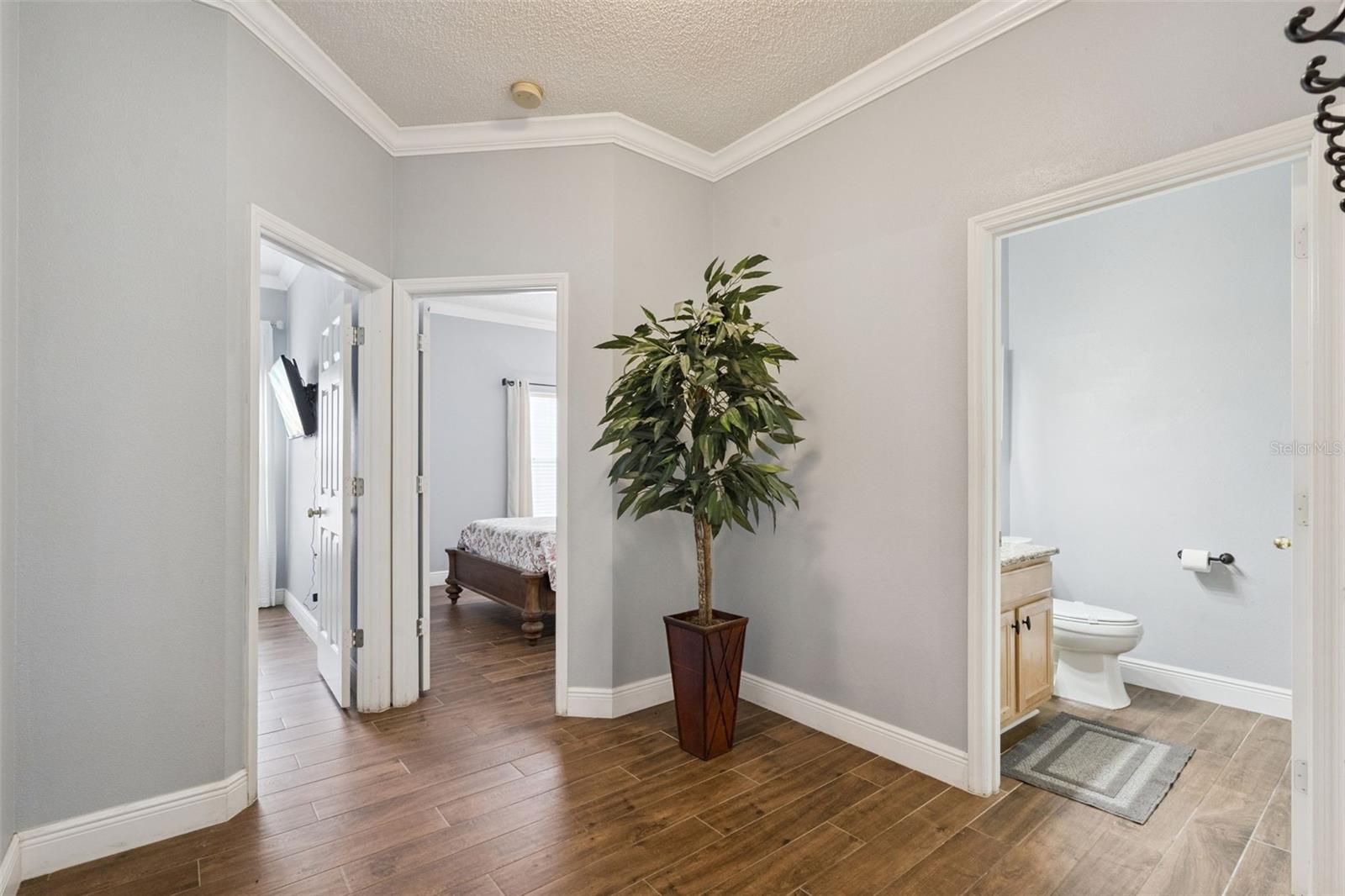 Image 34 of 59 For 540 Jaybee Avenue