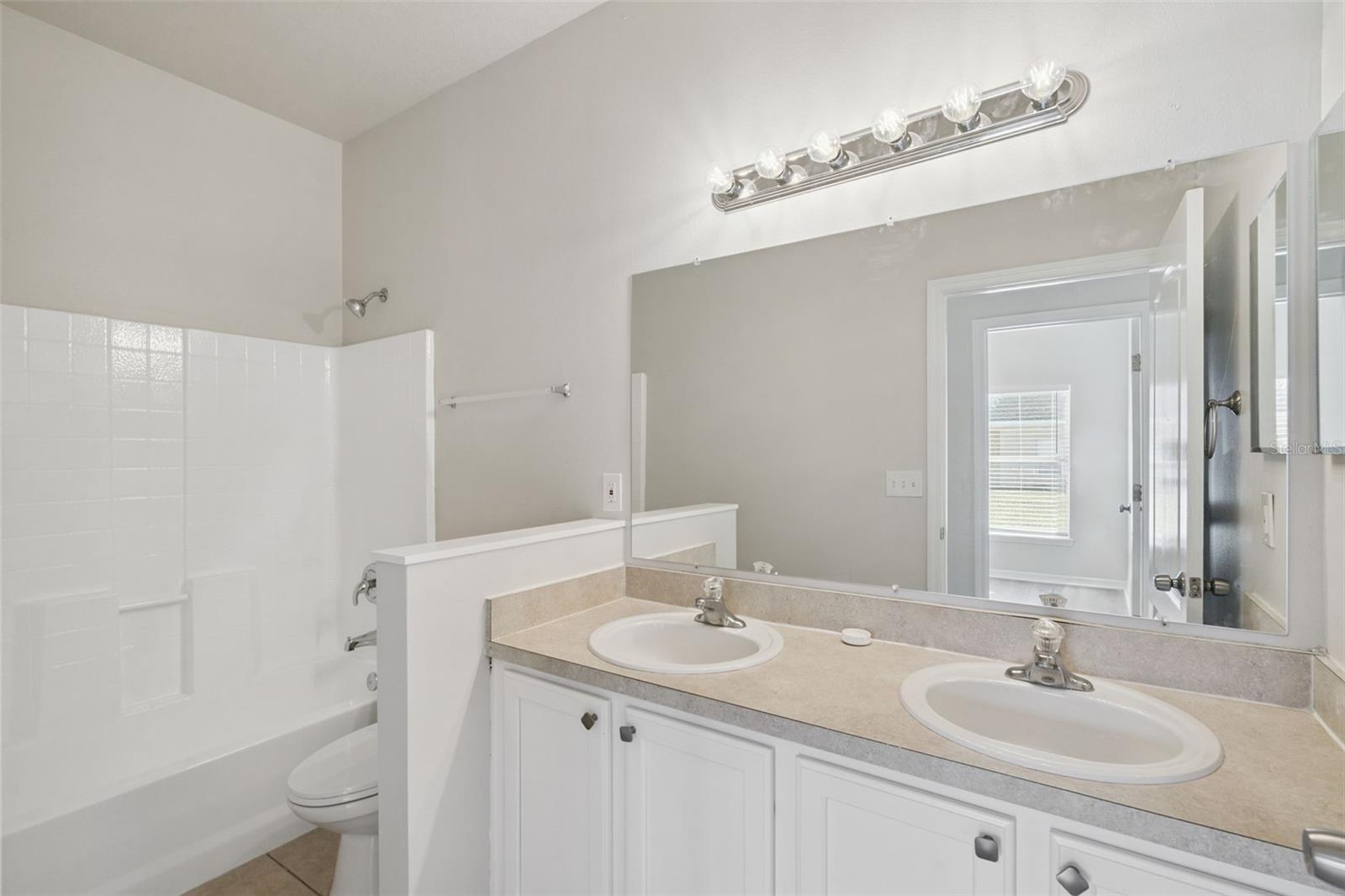 Image 12 of 25 For 2104 Justice Lane