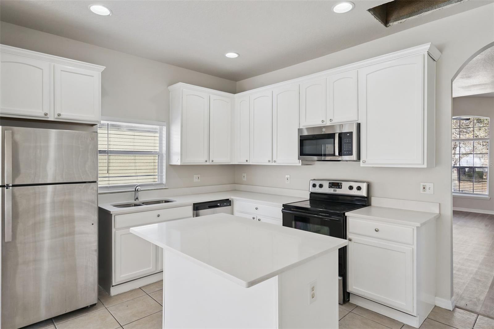 Image 5 of 25 For 2104 Justice Lane