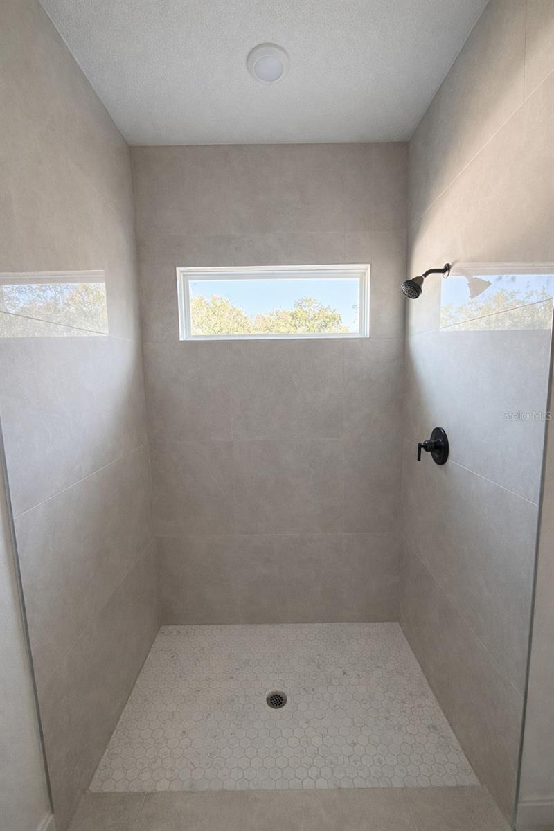 Image 14 of 29 For 8273 Downer Way