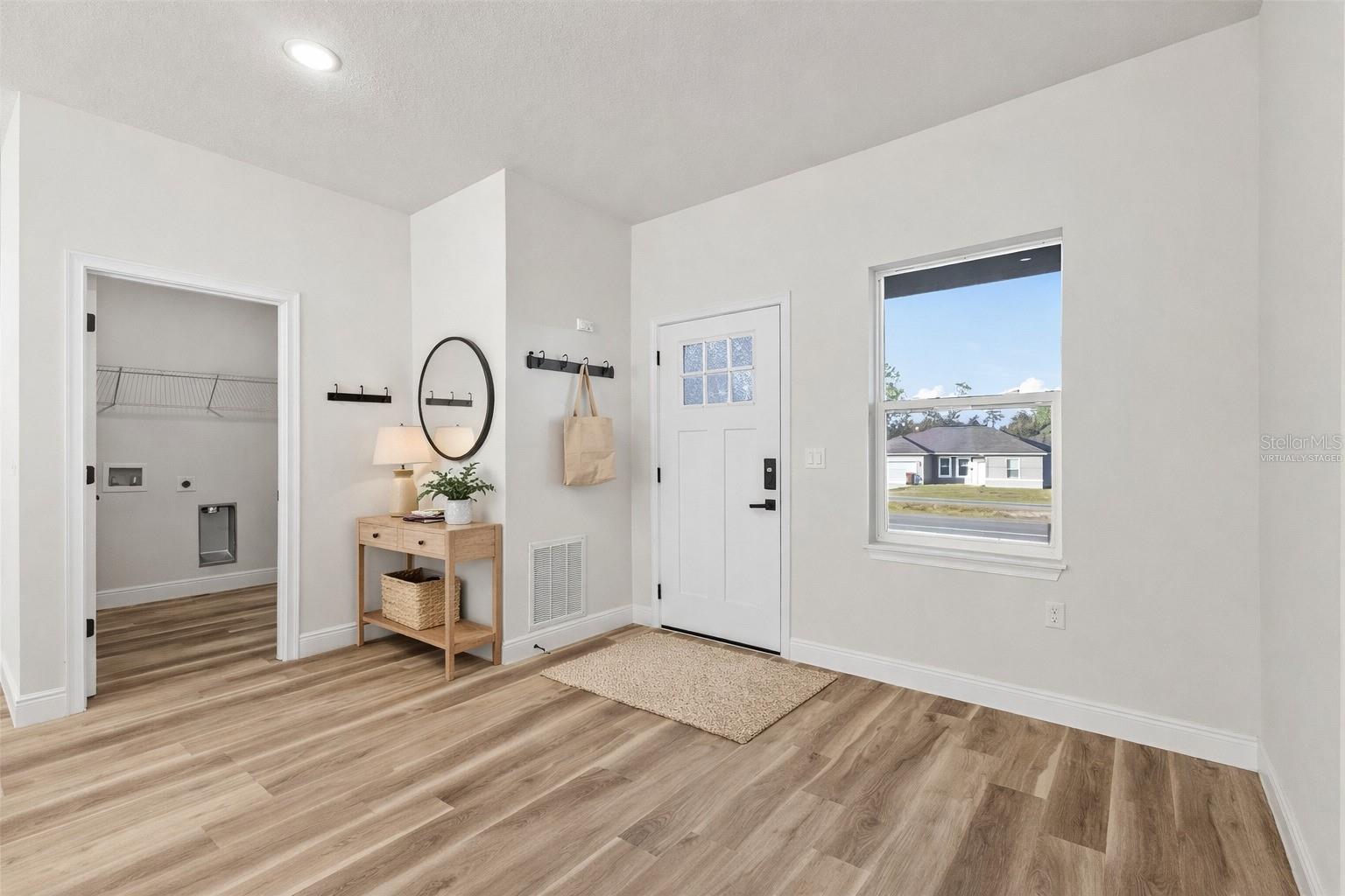 Image 5 of 29 For 8273 Downer Way