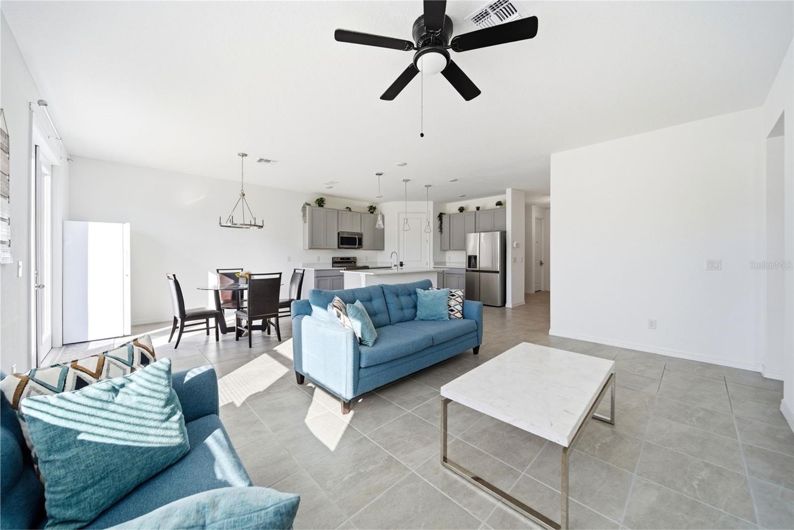 Image 3 of 20 For 2058 Derwent Drive