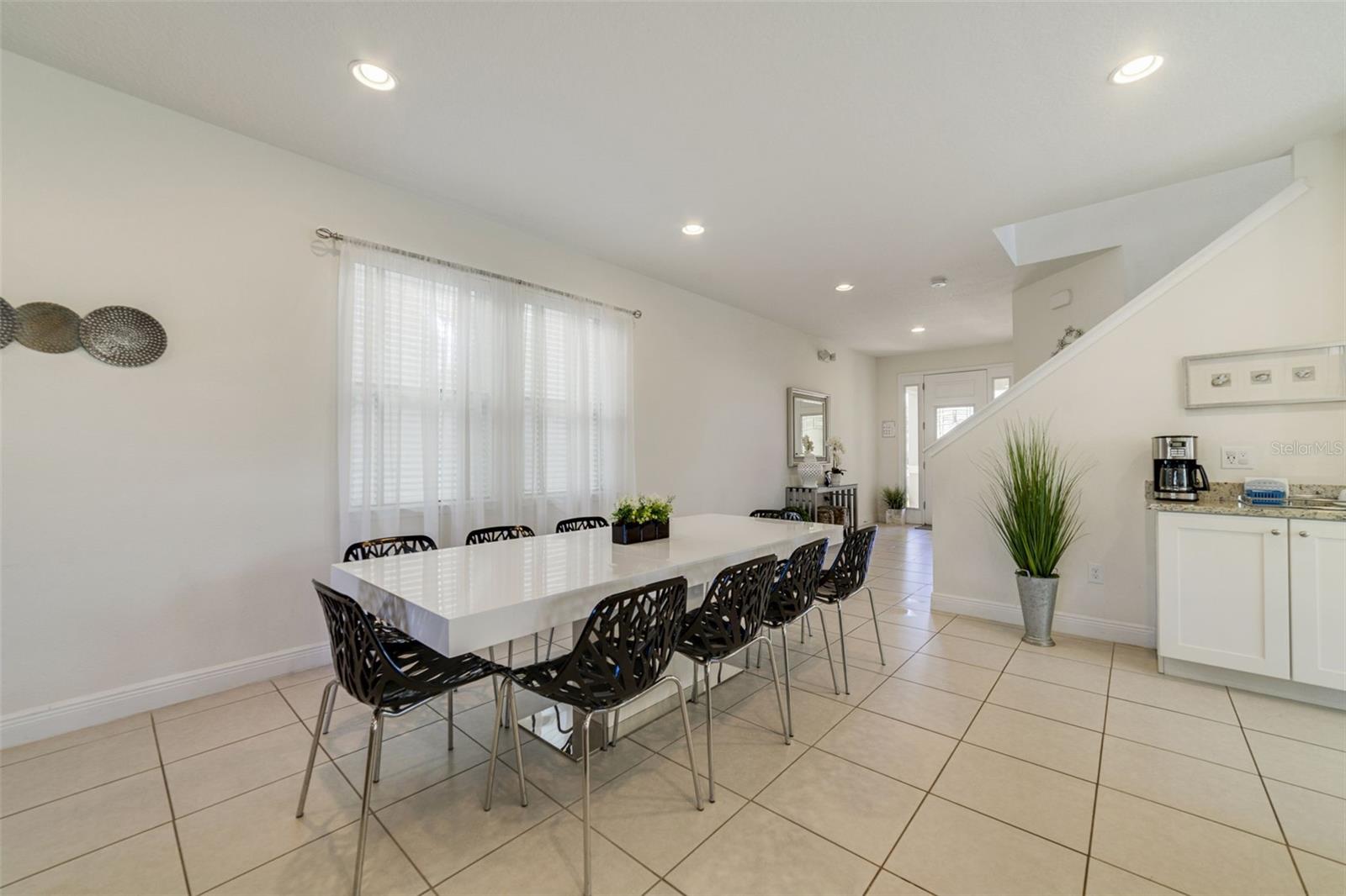 Image 10 of 49 For 180 Minton Loop