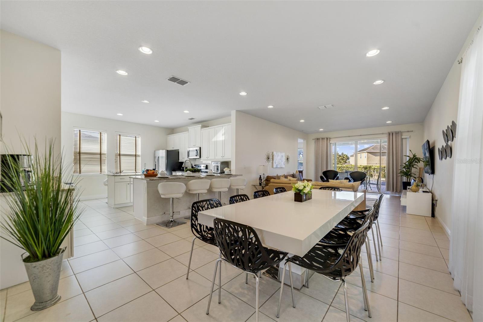 Image 11 of 49 For 180 Minton Loop