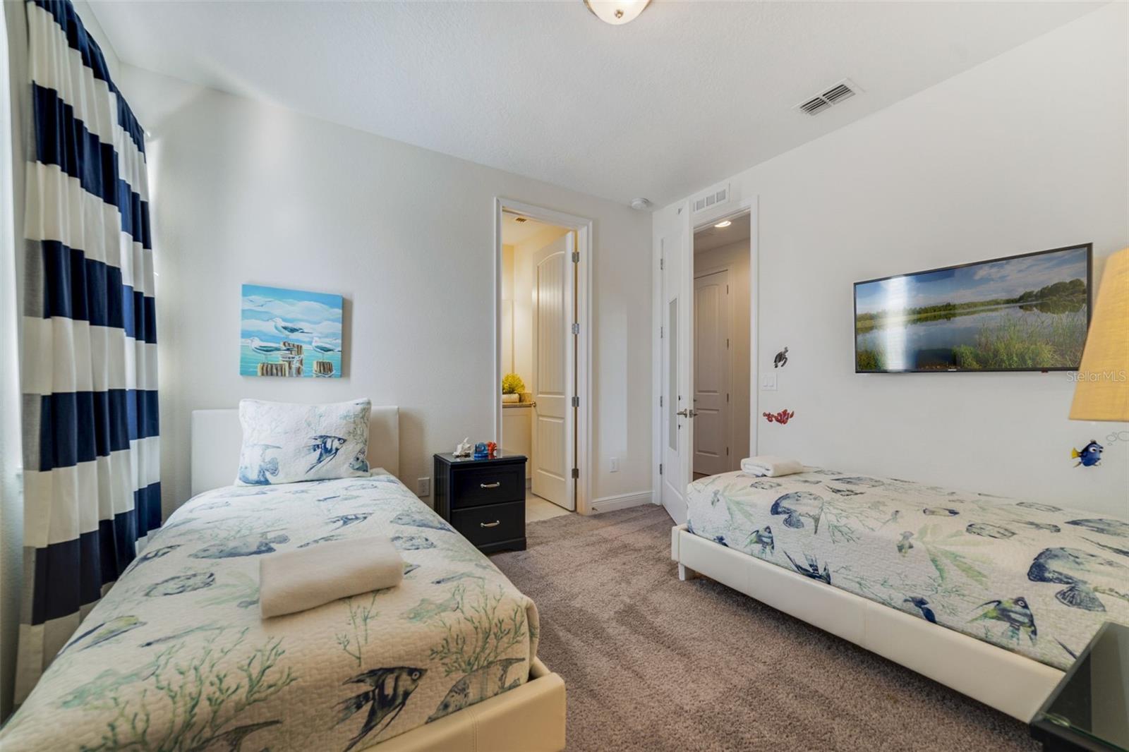 Image 31 of 49 For 180 Minton Loop