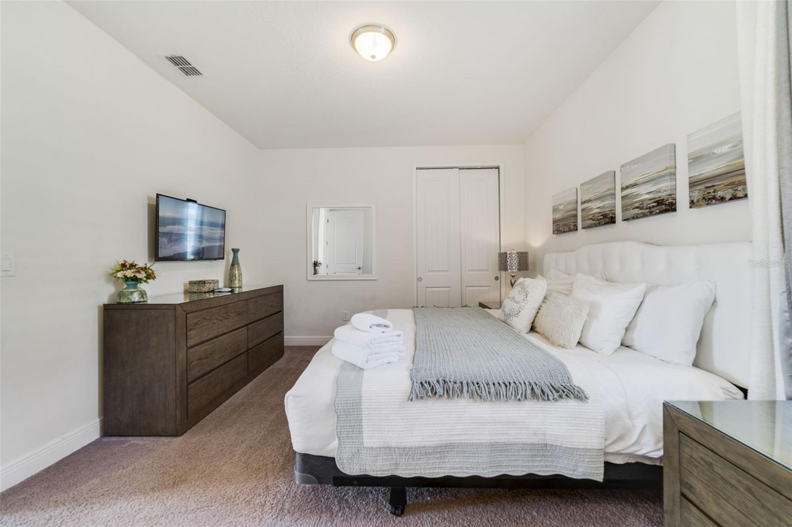 Image 35 of 49 For 180 Minton Loop