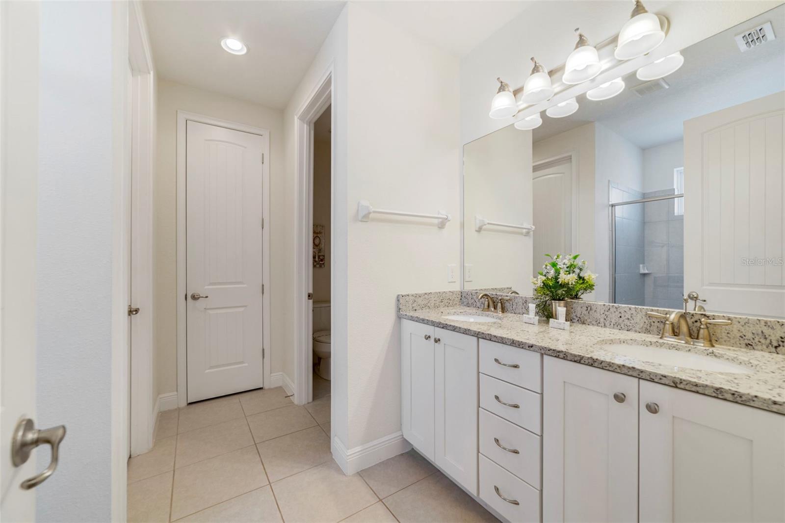 Image 40 of 49 For 180 Minton Loop