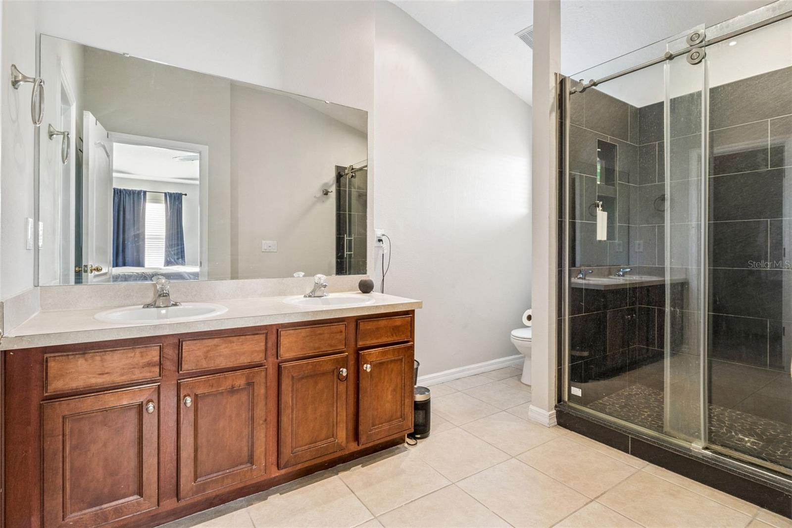 Image 16 of 18 For 1947 Estancia Circle 8c