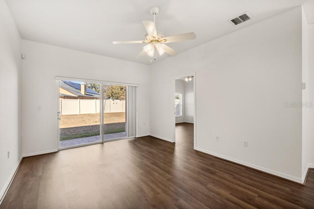 Image 11 of 37 For 7813 Riffle Lane