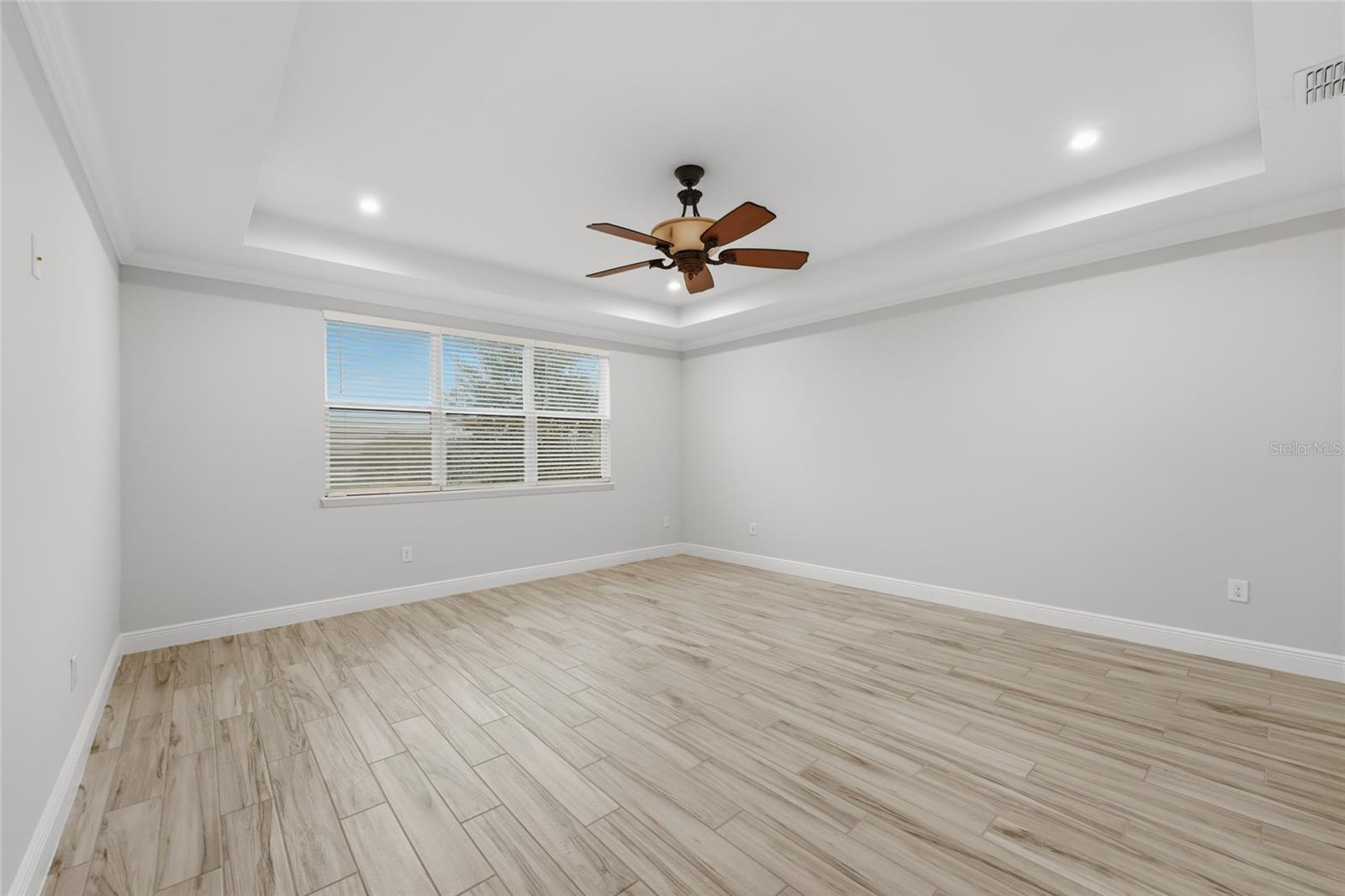 Image 18 of 45 For 17060 Wingspread Loop