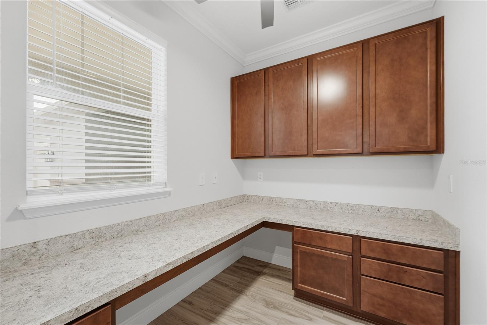 Image 21 of 45 For 17060 Wingspread Loop