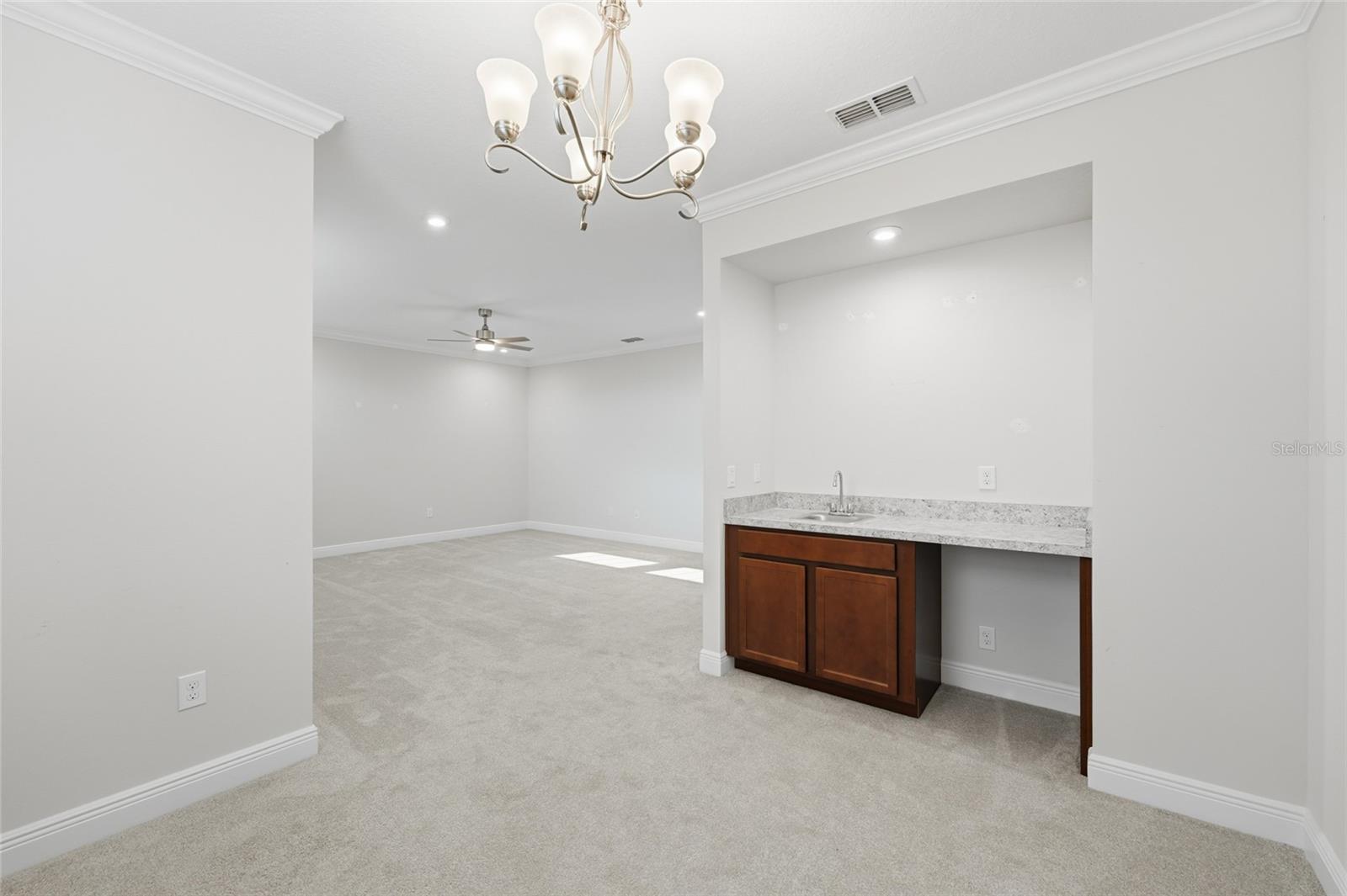 Image 28 of 45 For 17060 Wingspread Loop