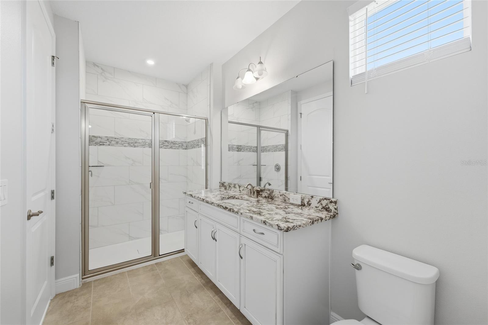 Image 33 of 45 For 17060 Wingspread Loop