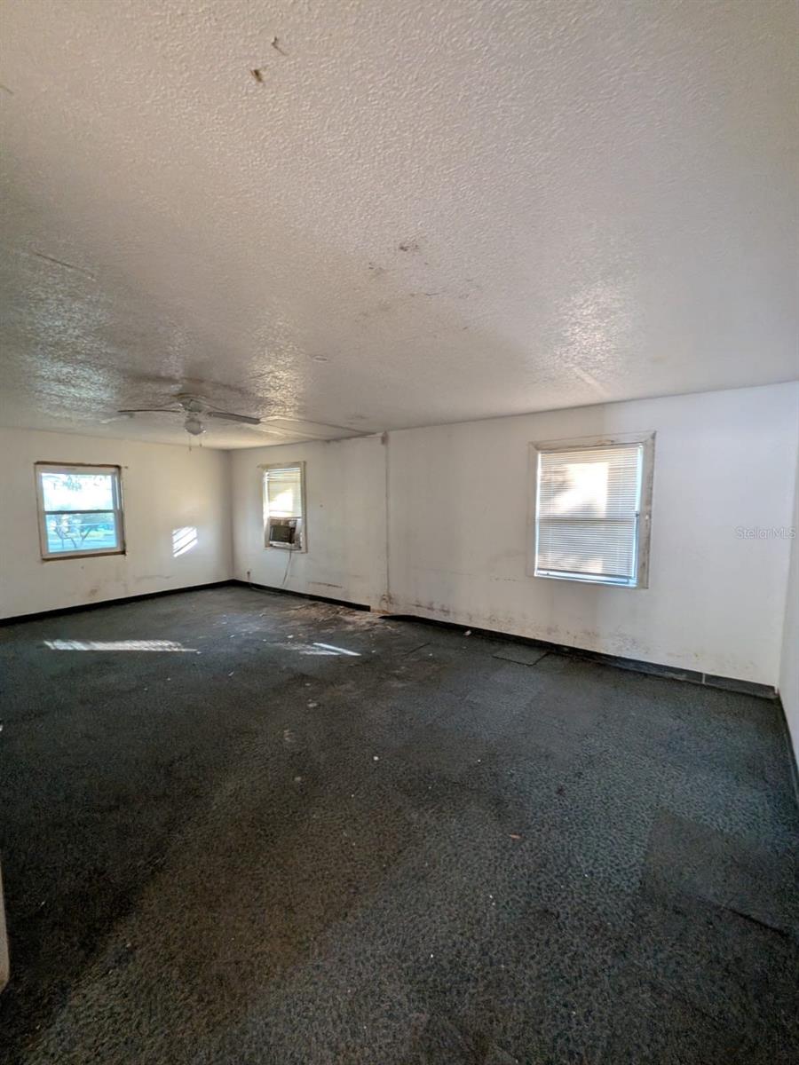 Image 9 of 9 For 545 Easy Street