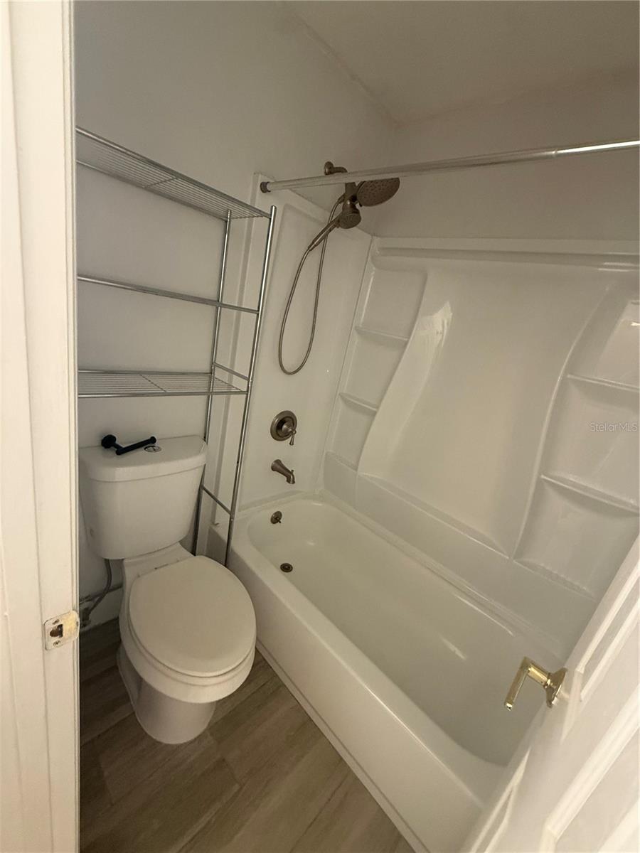 Image 17 of 19 For 3355 River View Way 42