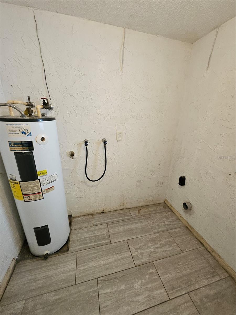 Image 19 of 52 For 4825 Lighthouse Circle Ge