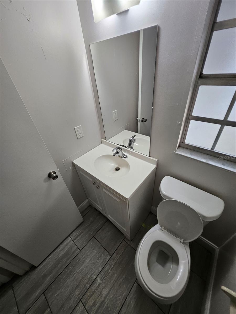 Image 33 of 52 For 4825 Lighthouse Circle Ge