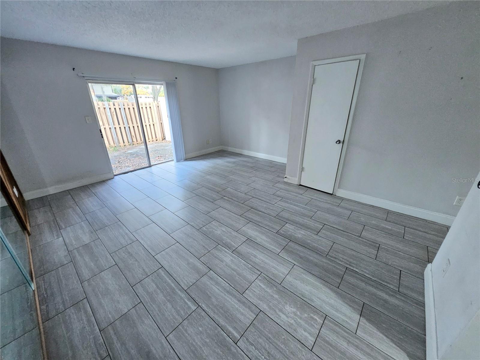 Image 5 of 52 For 4825 Lighthouse Circle Ge