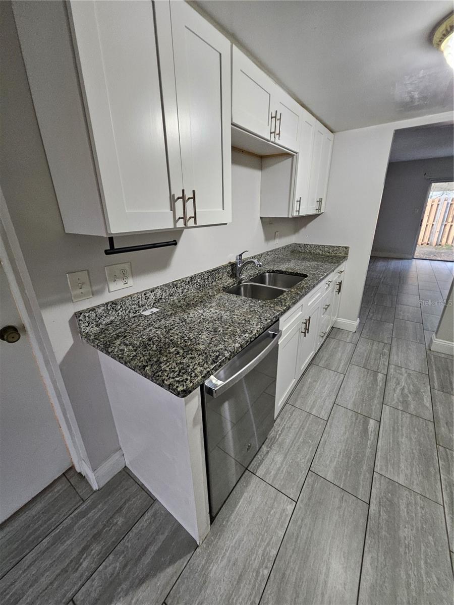 Image 8 of 52 For 4825 Lighthouse Circle Ge