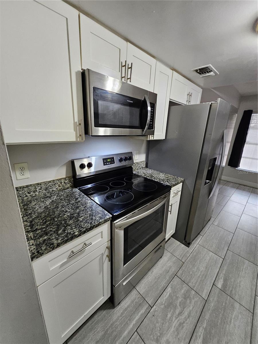 Image 9 of 52 For 4825 Lighthouse Circle Ge