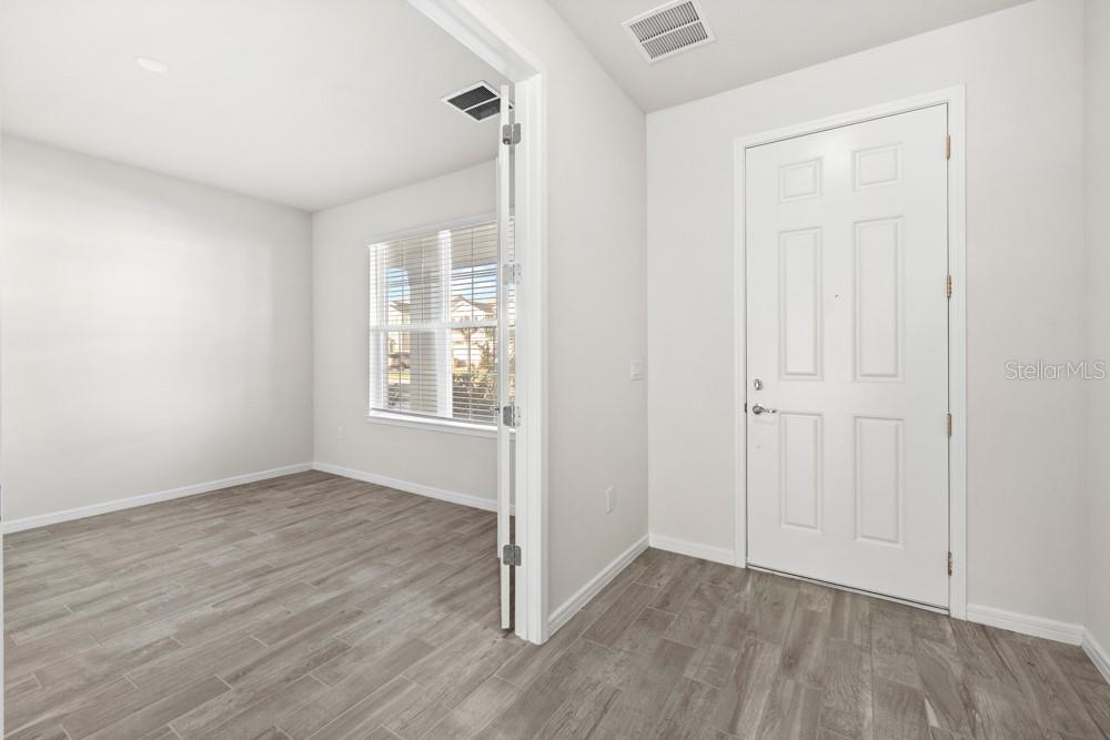 Image 14 of 83 For 7642 Agrigento Street