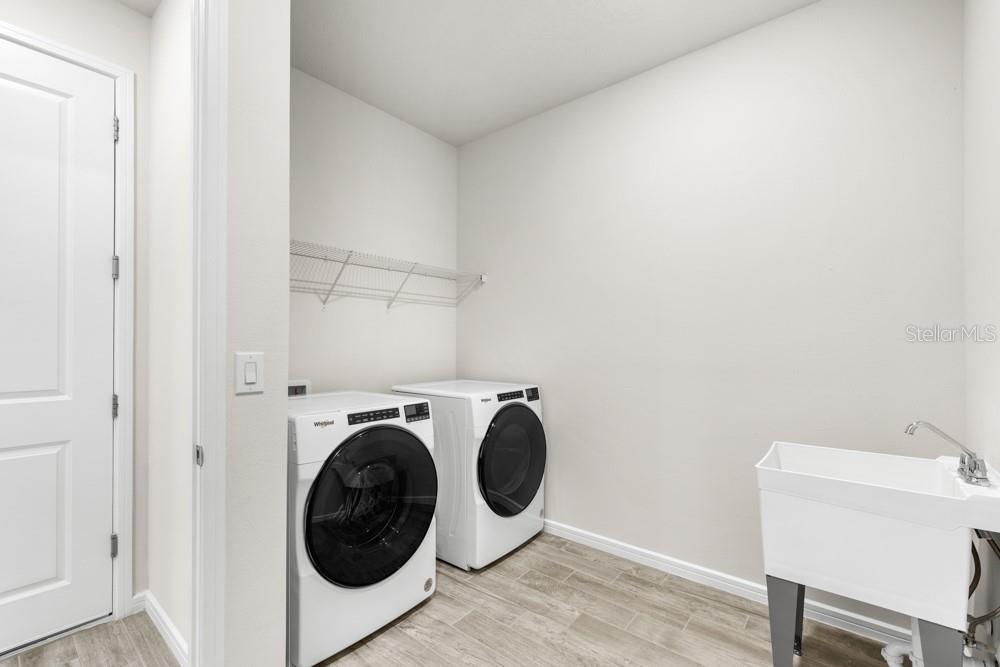 Image 16 of 83 For 7642 Agrigento Street