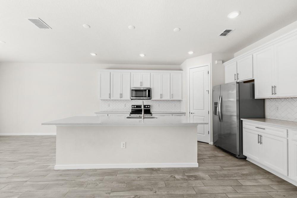 Image 18 of 83 For 7642 Agrigento Street