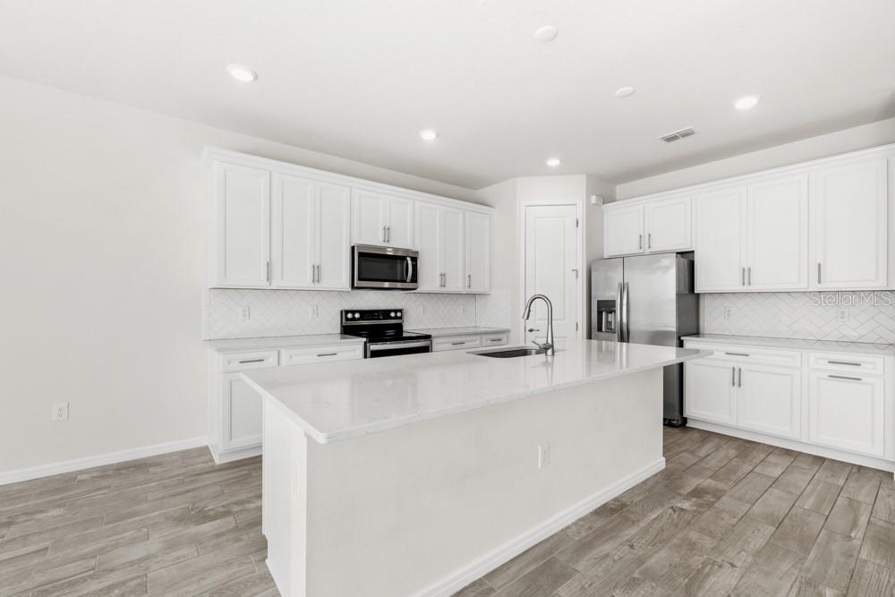 Image 19 of 83 For 7642 Agrigento Street