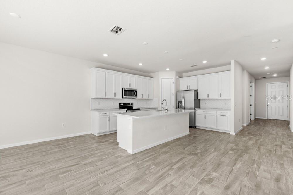 Image 20 of 83 For 7642 Agrigento Street