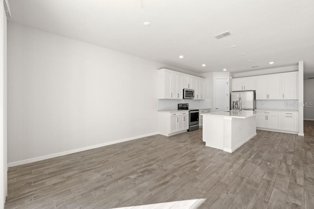 Image 24 of 83 For 7642 Agrigento Street