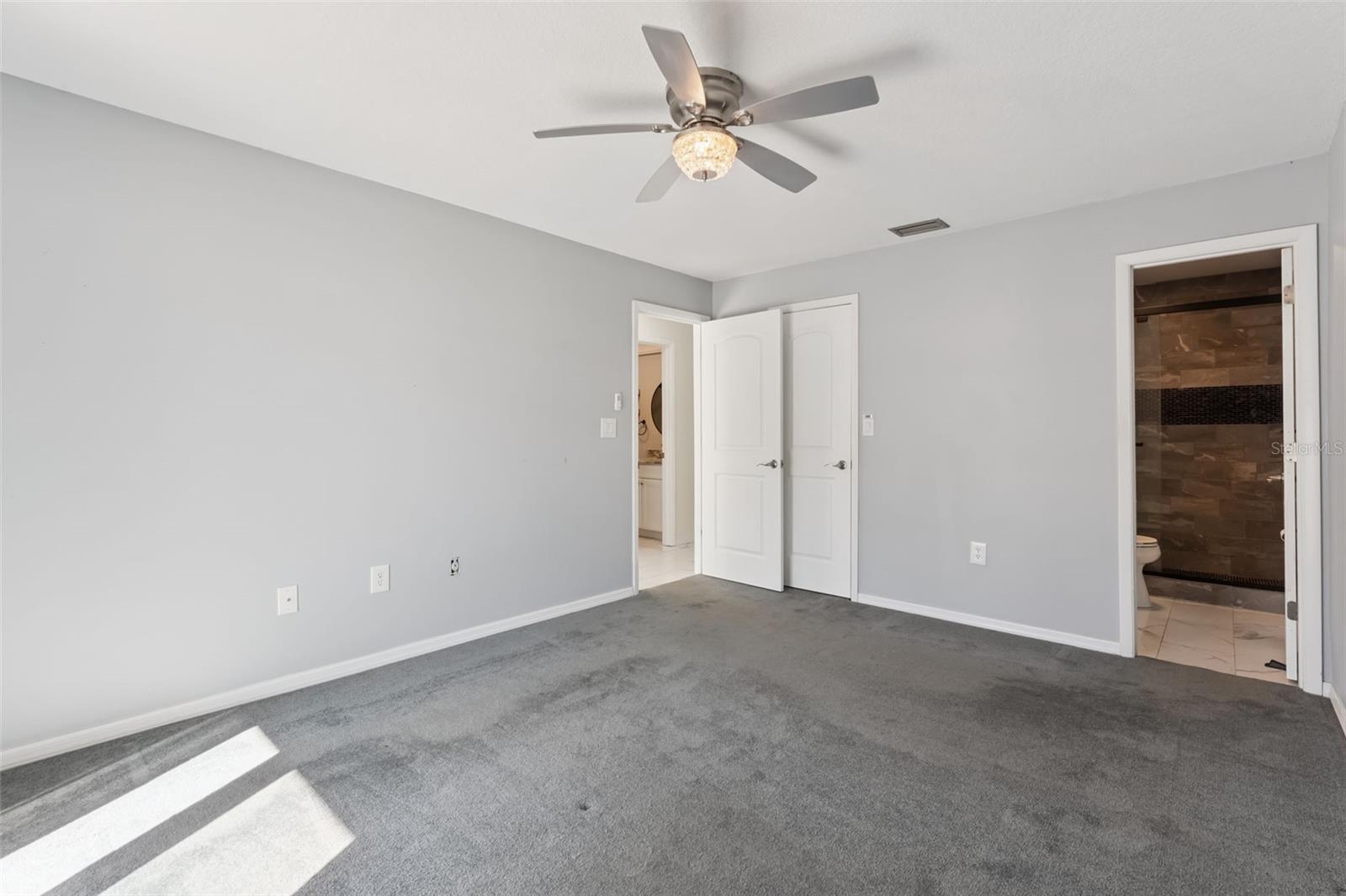 Image 12 of 28 For 602 Villa Circle 543