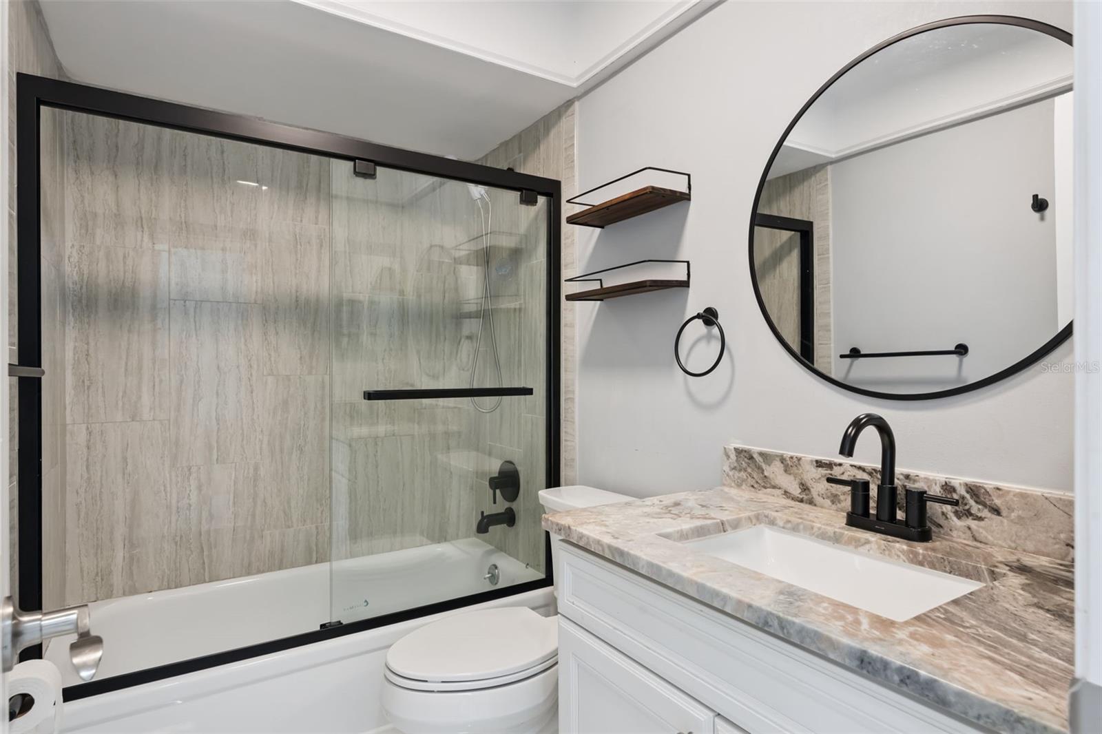 Image 22 of 28 For 602 Villa Circle 543