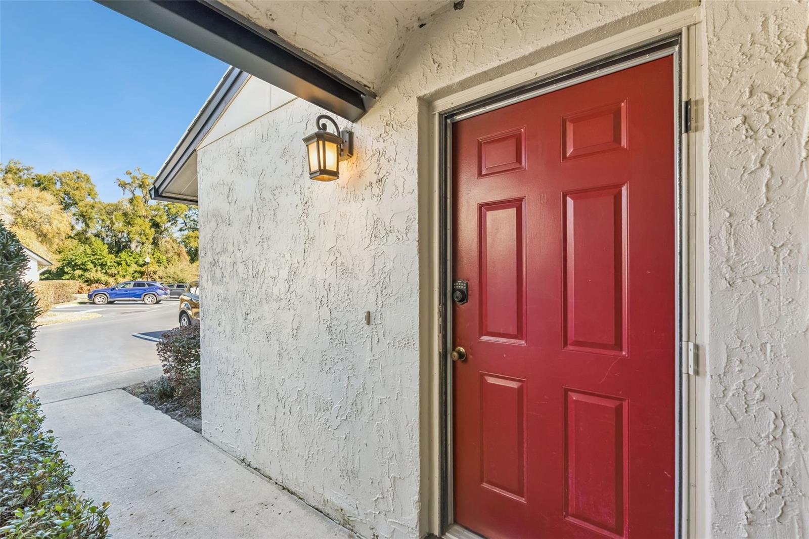 Image 3 of 28 For 602 Villa Circle 543