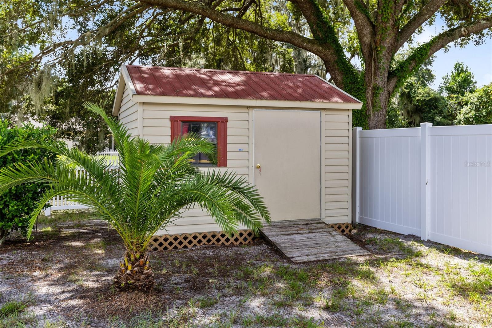 Image 22 of 52 For 35614 Cedar Lane